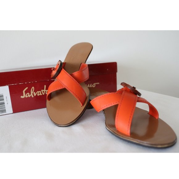 Ferragamo Leather Sandals With Gancini Buckle - Picture 12 of 12